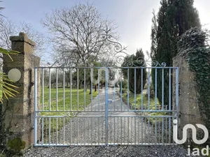 Demeure à Val-Couesnon (35560)