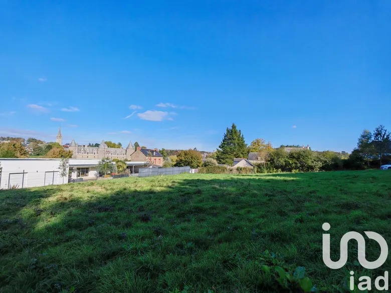 Terrain 3392 m² · à Josselin · 250 000 €