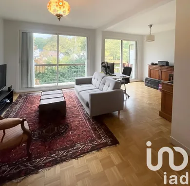 Apartment in Villebon-sur-Yvette (91140)