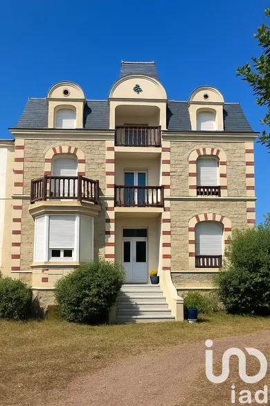 Demeure à Dives-sur-Mer (14160)