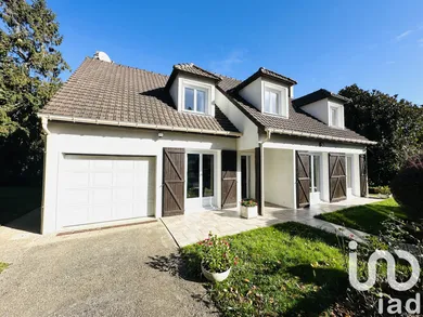 Traditional house in Saint-Arnoult-en-Yvelines (78730)