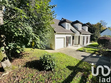 Traditional house in Saint-Arnoult-en-Yvelines (78730)