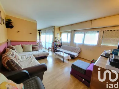Apartment in Châtellerault (86100)