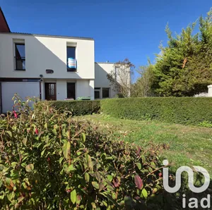 Maison à Pont-Sainte-Marie (10150)