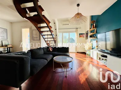 Apartment in Toulon (83100)