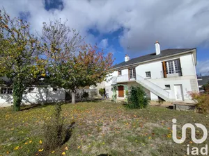 House in Gennes (49350)