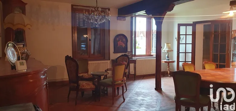 Maison 5 pièces 328 m² · à Mont-près-Chambord · 328 m² · 450 000 €