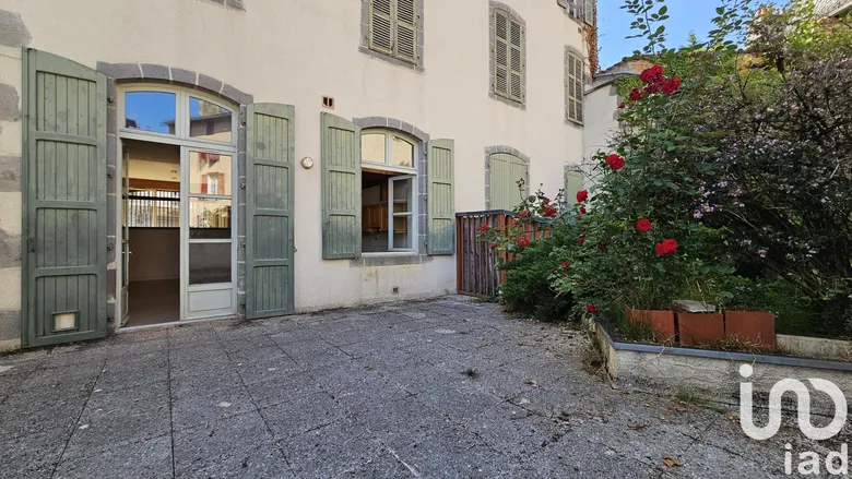 Maison 5 pièces 120 m² · à Aurillac · 120 m² · 165 000 €