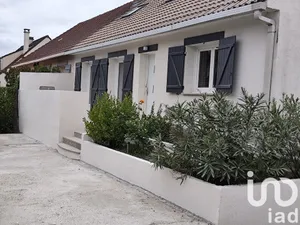 Maison à SANTENY (94440)