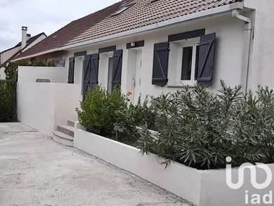 Maison à SANTENY (94440)