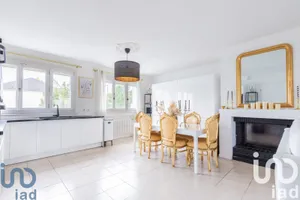 House at Chilly-Mazarin (91380)