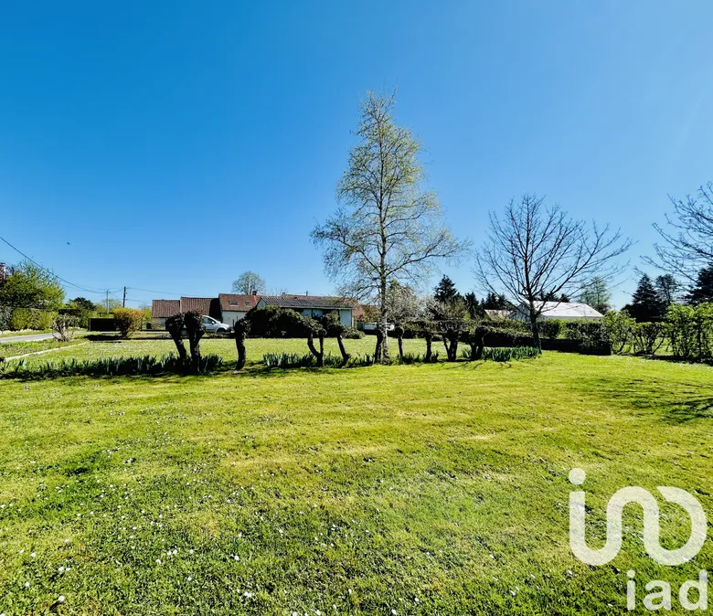 Terrain à bâtir à Vrigny (45300) · 55 000 €