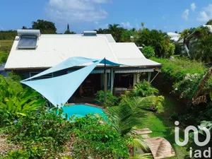 House in Saint-François (97118)