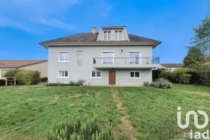 House at Mably (42300)