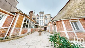 Building at Montargis (45200)