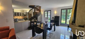 Detached house at Noisy-le-Grand (93160)