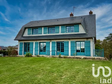 Maison traditionnelle à Pisseleu (60860)