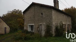 Maison à usson du poitou (86350)