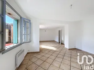 Village house at Caromb (84330)