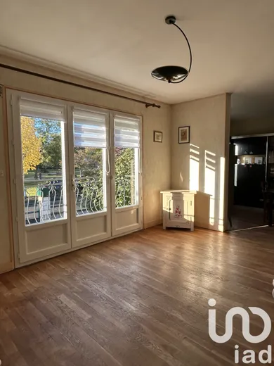 House in Avord (18520)