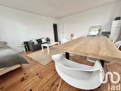 Apartment in Bordeaux (33000)