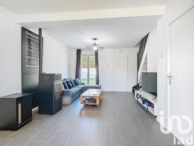 Detached house in Thoury-Férottes (77940)