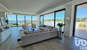Maison d'architecte à Les Issambres (83380)