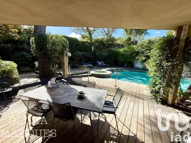 Maison à Roquefort-la-Bédoule (13830)