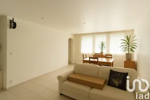 Apartment at Yerres (91330)