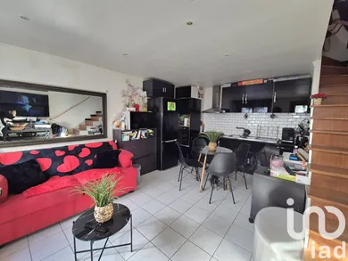 Townhouse in Pontault-Combault (77340)