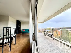 Apartment at Saint-Germain-en-Laye (78100)