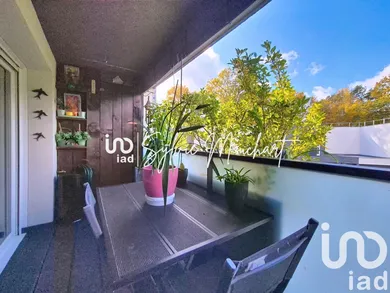 Apartment in La Verrière (78320)