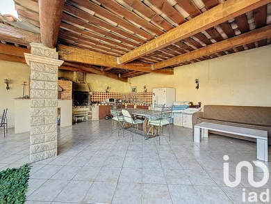 Traditional house in Saint-Victoret (13730)