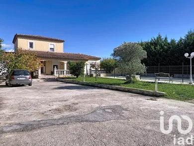 Maison traditionnelle à Saint-Victoret (13730)