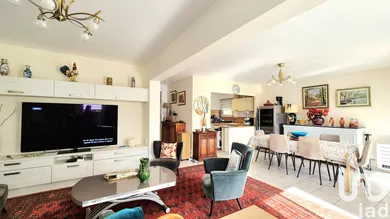 Apartment at L'Isle-sur-la-Sorgue (84800)