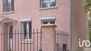 House at Louvres (95380)