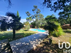 House at Brach (33480)