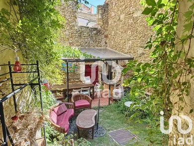 House in Bédoin (84410)