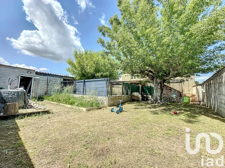 Maison 7 pièces 166 m² · à Camaret-sur-Aigues · 166 m² · 250 000 €