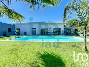 Architectural house at Les Arcs (83460)