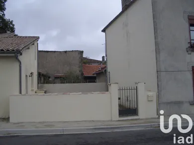 House in Jussas (17130)