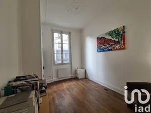 Apartment in Paris (75016)