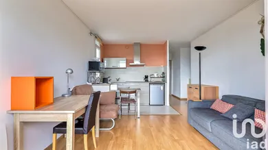 Apartment at Nîmes (30000)