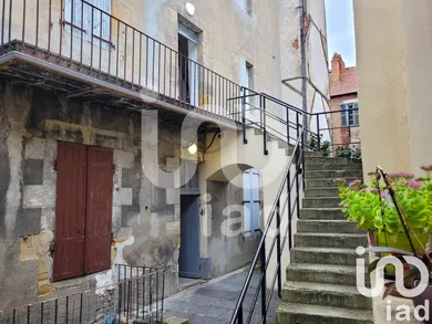 Building at Montluçon (03100)