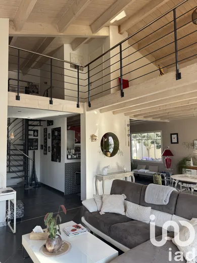 Architectural house in Sainte-Soulle (17220)