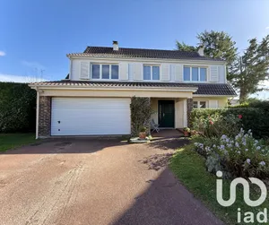 House at Voisins-le-Bretonneux (78960)