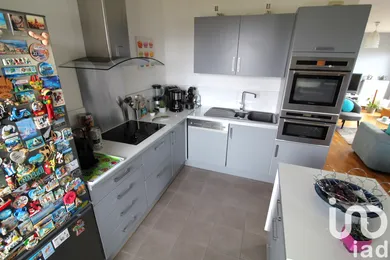 Apartment in Villeneuve-le-Roi (94290)