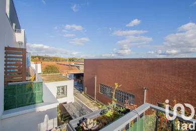 Apartment at Pantin (93500)