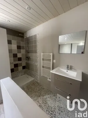 Immeuble à Gagnières (30160)