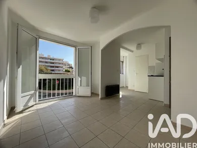 Apartment in Toulon (83000)